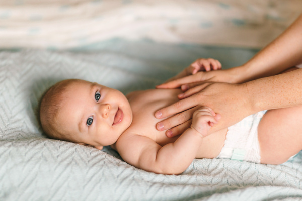 FORFAIT MASSAGE bébé 4 séances 60 mn